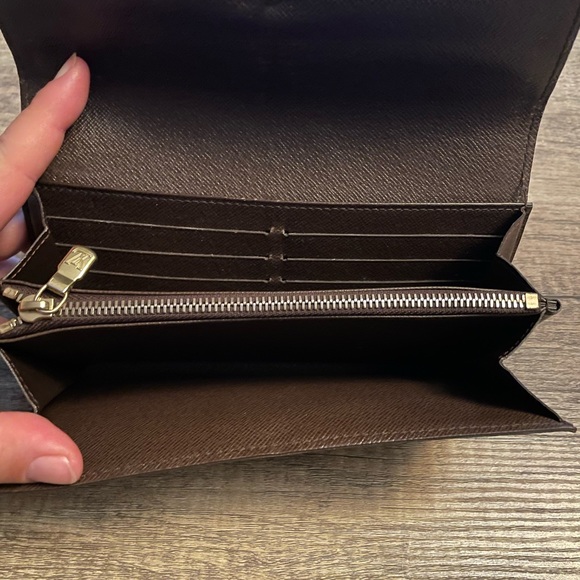 Louis Vuitton wallet - Picture 6 of 7